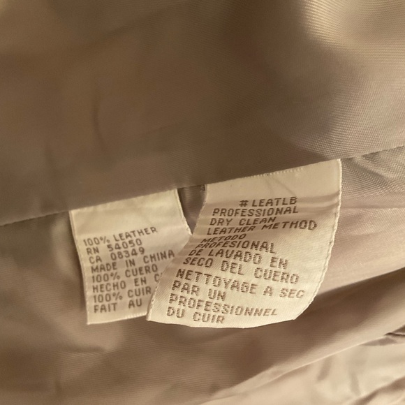 Vintage Jones New York Leather Jacket - Picture 7 of 8